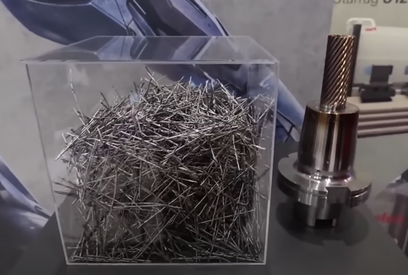 一張含有 室內, 乾草 的圖片
AI 產生的內容可能不正確。